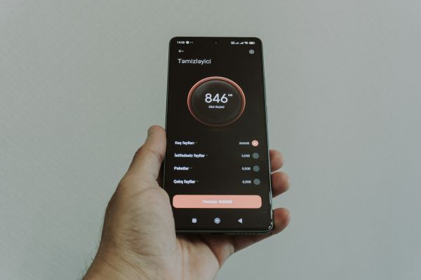 Top 5 eSIMs à considérer pour votre séjour à Hong Kong